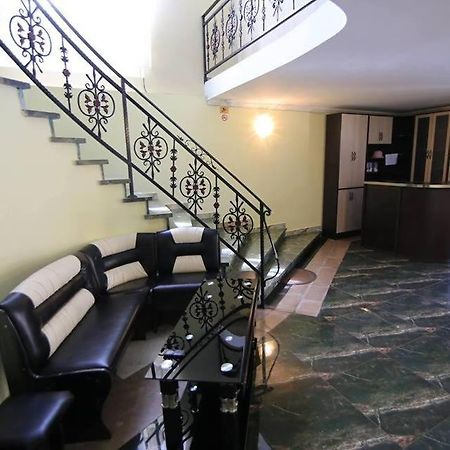Hotel Tedi Кварели Экстерьер фото