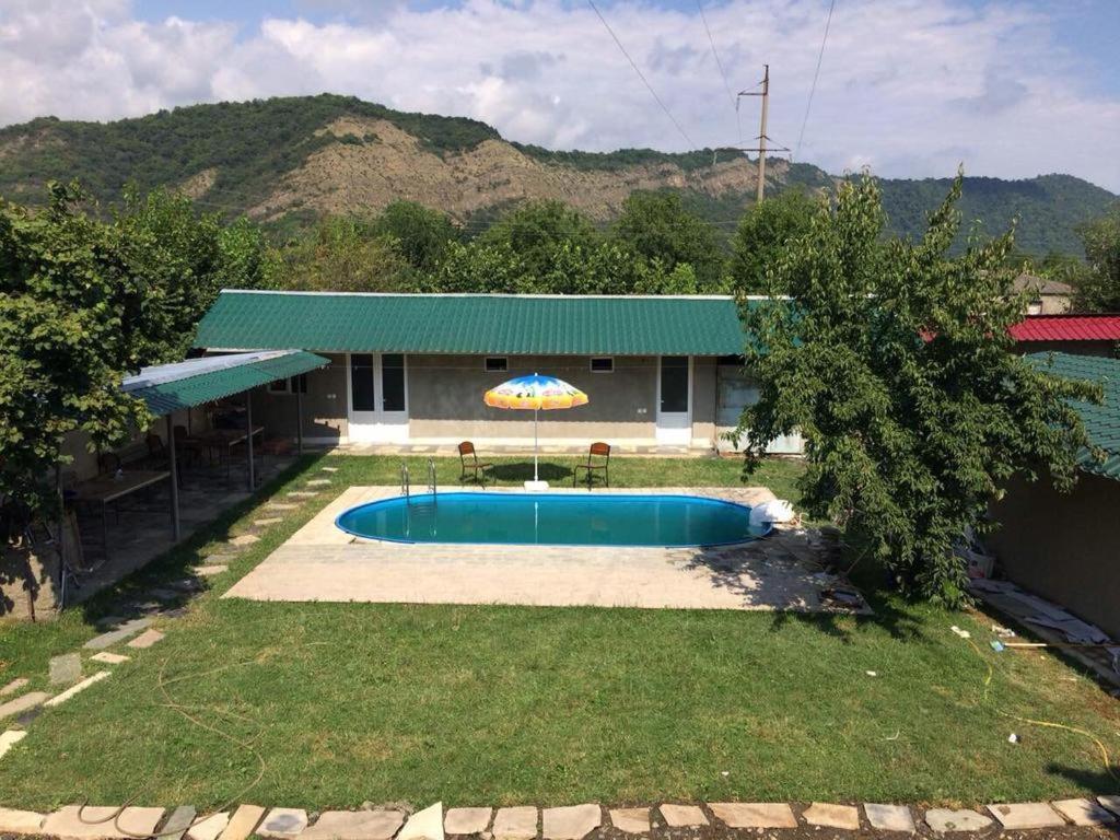 Hotel Tedi Кварели Экстерьер фото